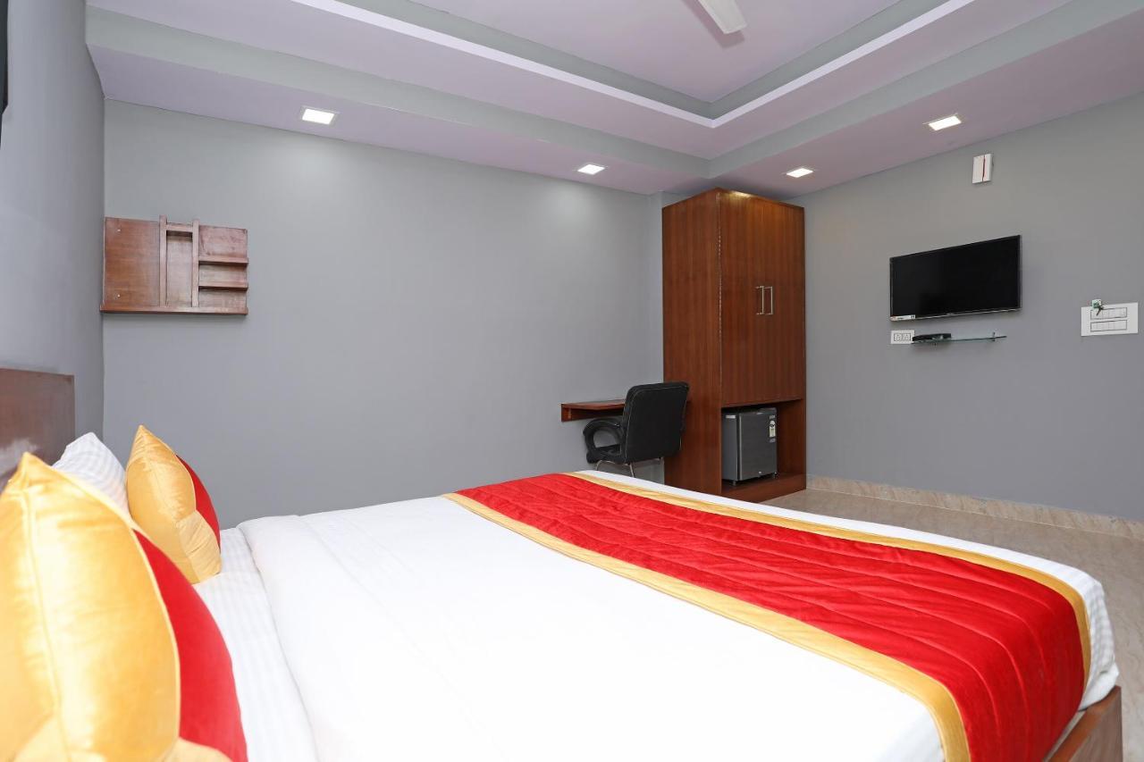 מלון Capital O Aashiyana Paradise Near Omaxe Gurgaon Mall מראה חיצוני תמונה